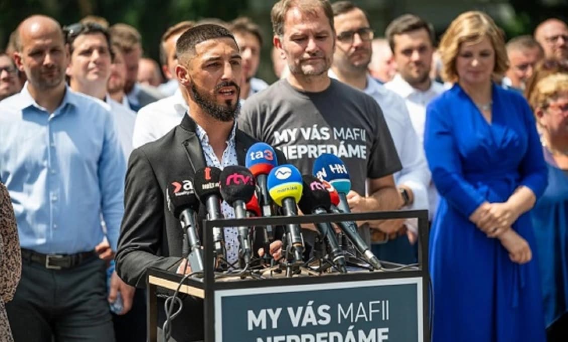 Podľa bandy bitkárov a sexuálnych predátorov sa "stačí ospravedlniť"
