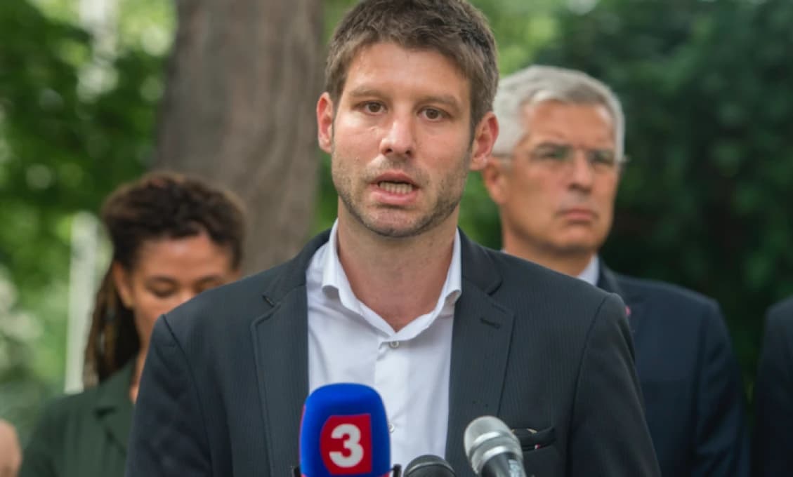 Hlas ľudu: STAVAJTE ŠIMEČKOVI SOCHY!
