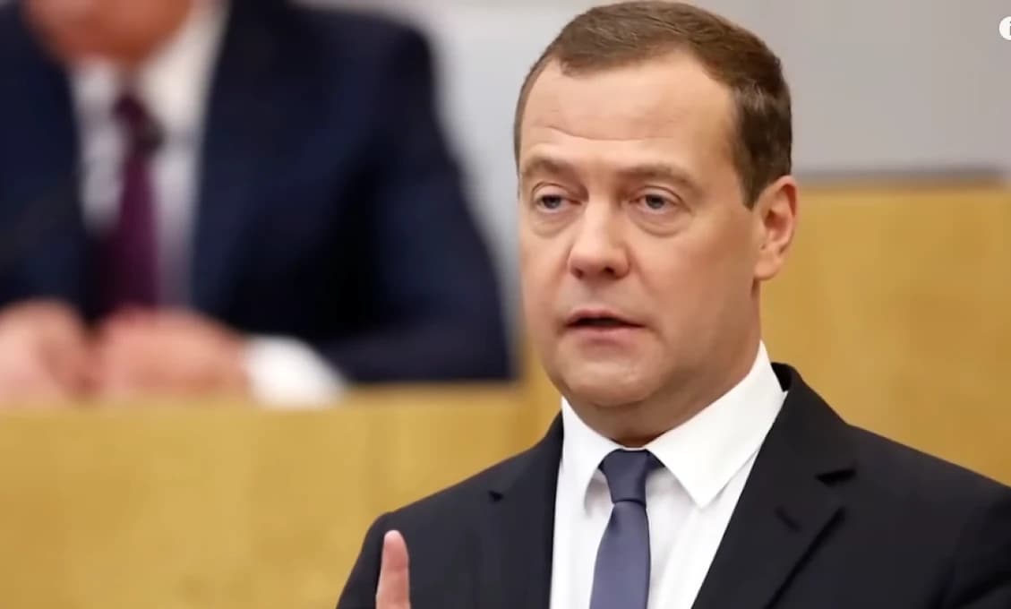 Medvedev vyzýva na pomstu!