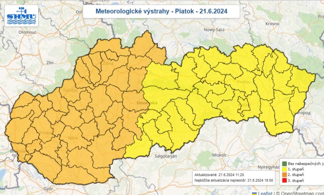 POZOR! Na Slovensko sa valia búrky s vetrom a krúpami!