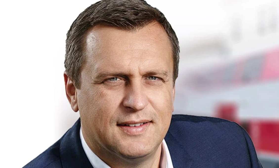 Invázia mimozemšťanov? Čierny mrak v tvare kruhu spozorovaný v Pakistane spôsobil ošial na sociálnej sieti