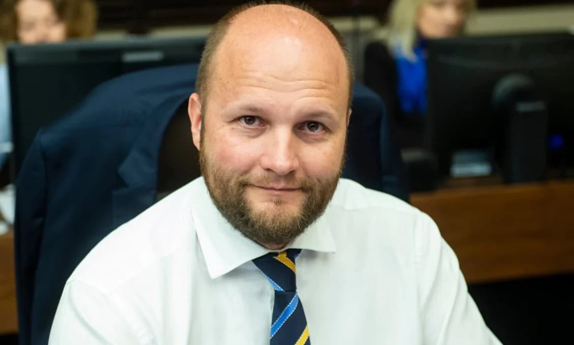 "Celý demokratický svet stojí za Naďom" - píše Naď