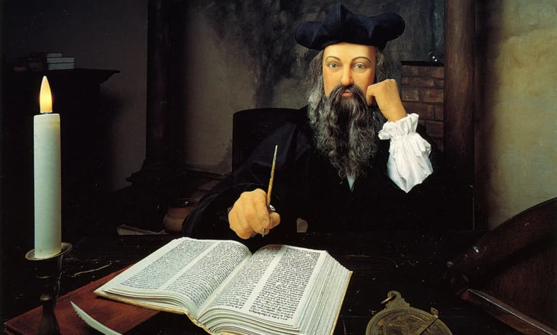 Nostradamus: Druhá polovica roka 2024 bude búrlivá, z predpovede pre pápeža mrazí