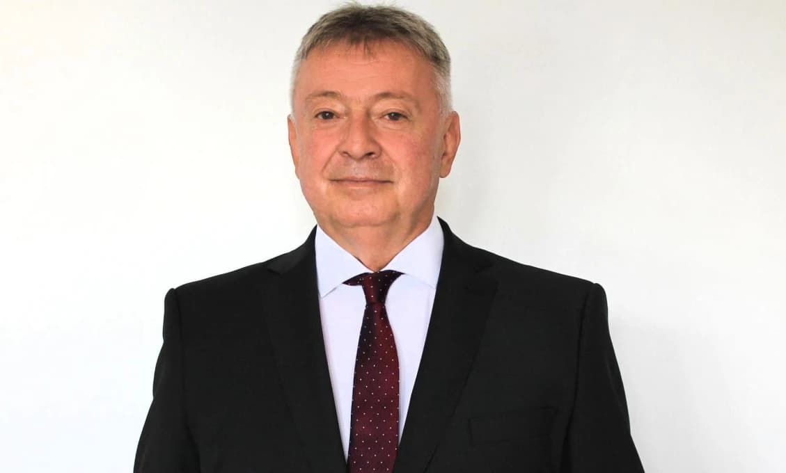 Gen. Viktorín: Nehazardujte s dôverou voličov