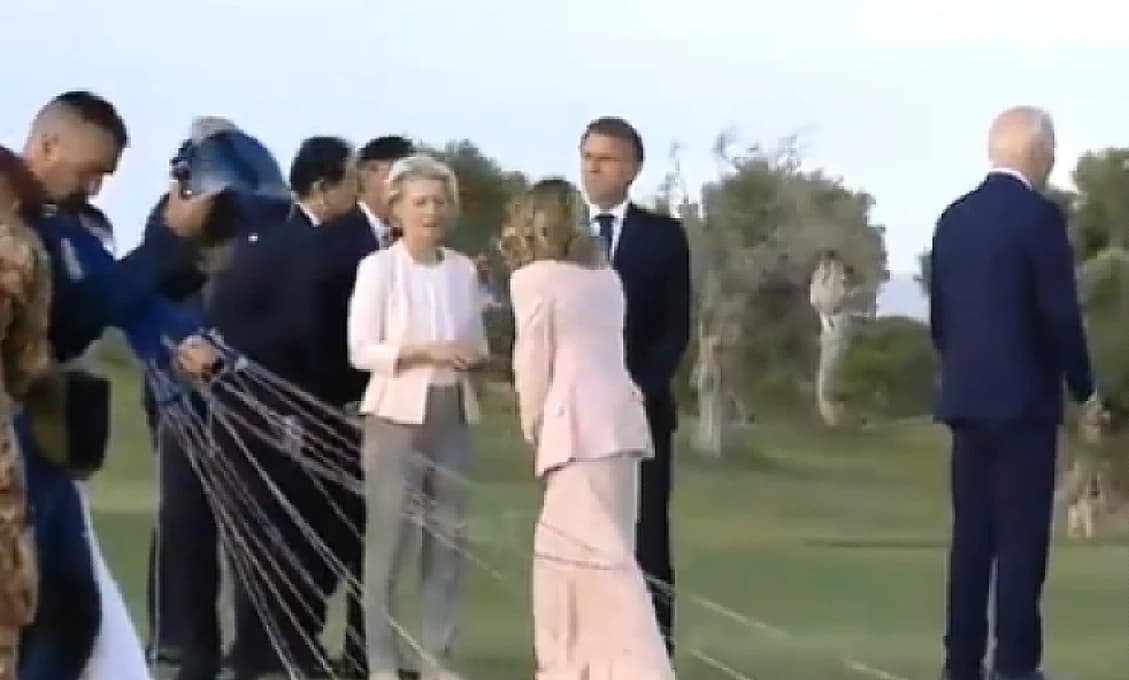 Biden: "Som hrdý, že som prvá černošská žena"