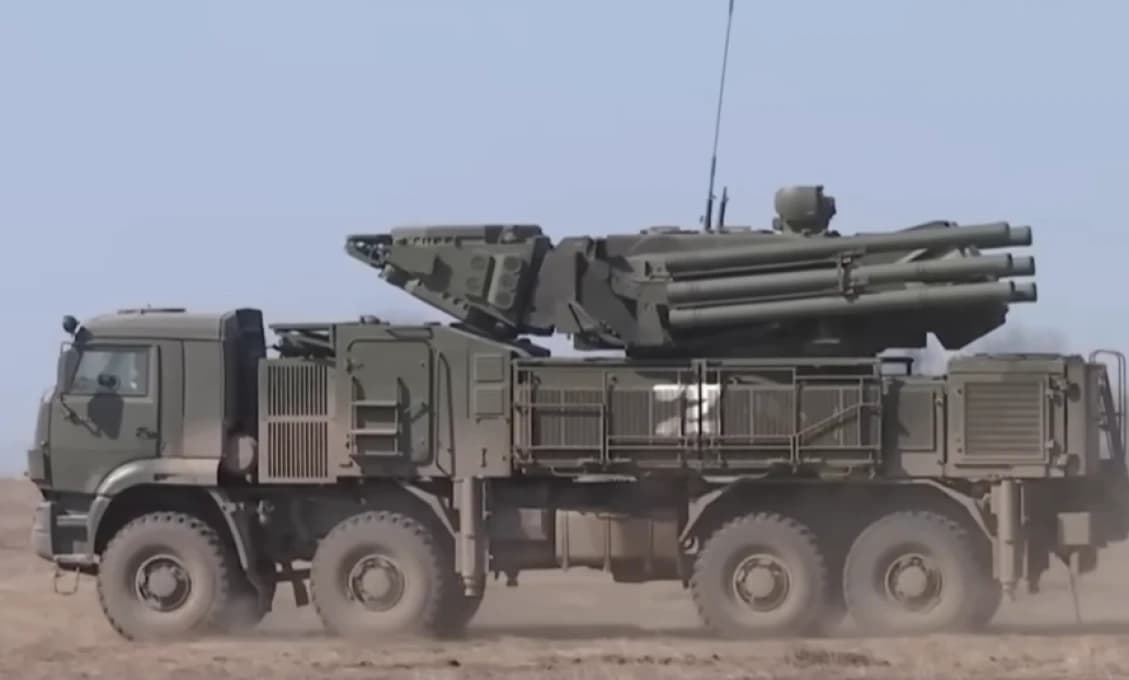 Ruská armáda chráni Krym (VIDEO). Ukrajinská protivzdušná obrana v koncoch