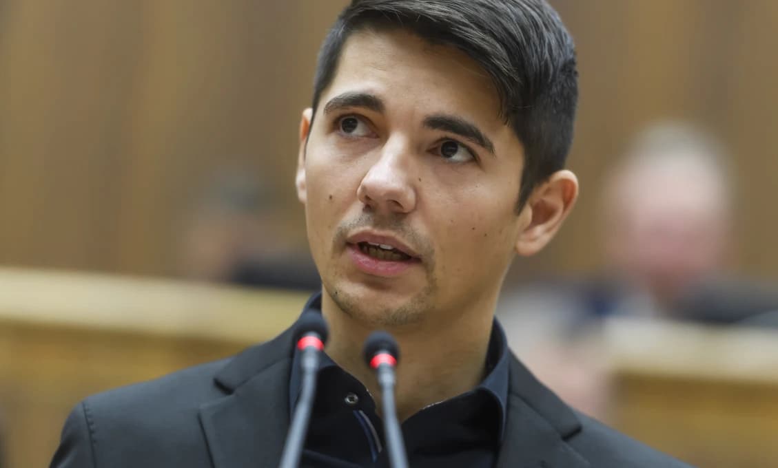 Europoslanec Kaliňák odhaľuje špinavé praktiky liberálnej žurnalistiky