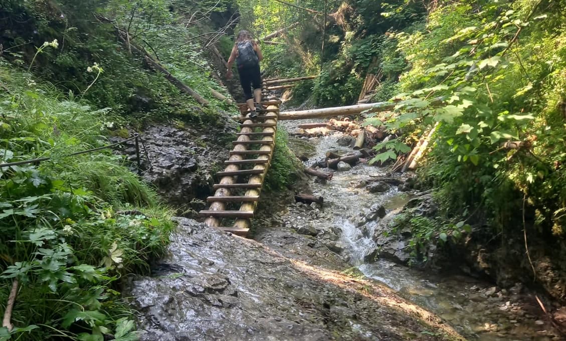 Turistov v Slovenskom raji rapídne ubudlo! Podnikatelia sú nešťastní, dôvod je známy