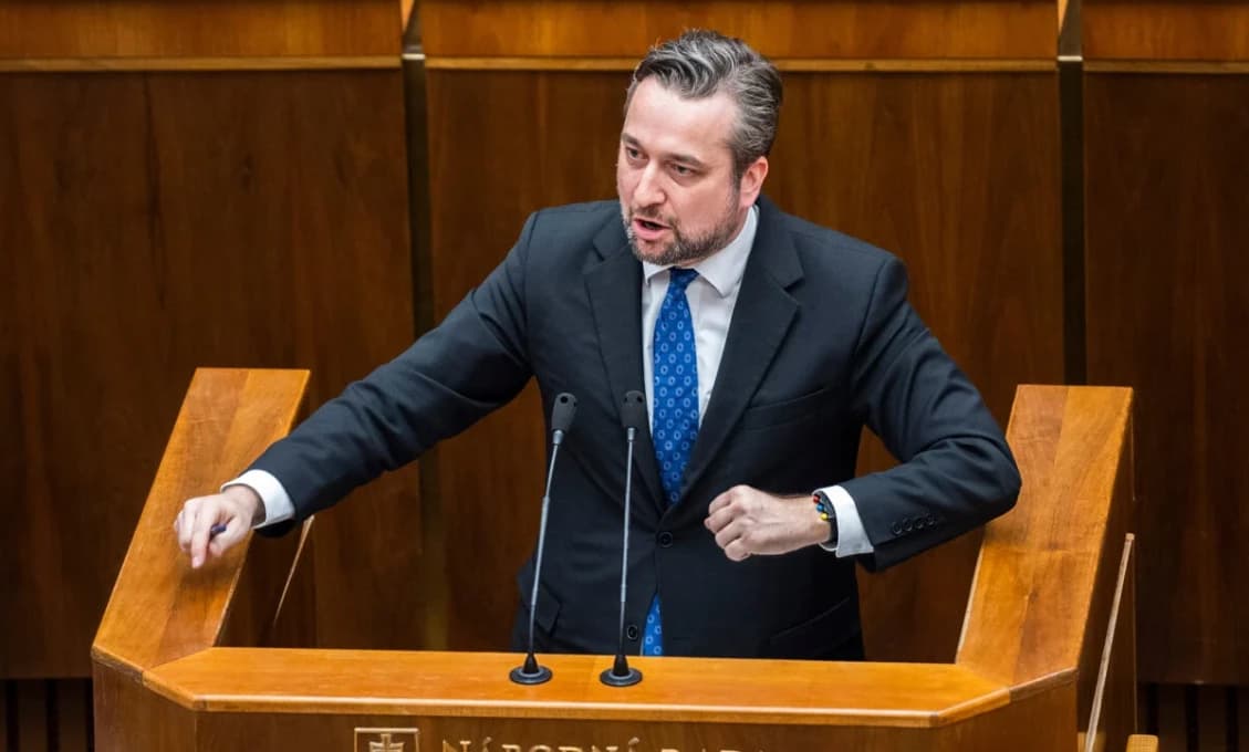 Europoslanec za stranu SMER - SSD: Ukrajina nám vyhlásila vojnu