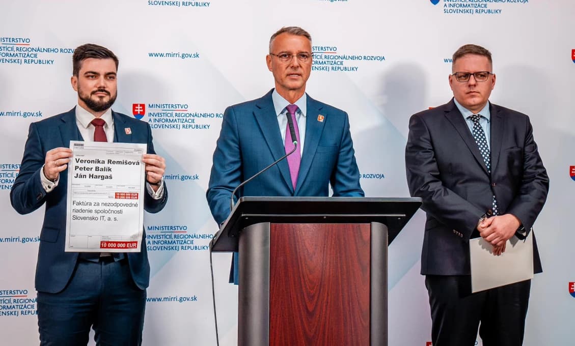 Remišová kritizovala, dostala sprchu! Raši tvrdí, že účelovo klame