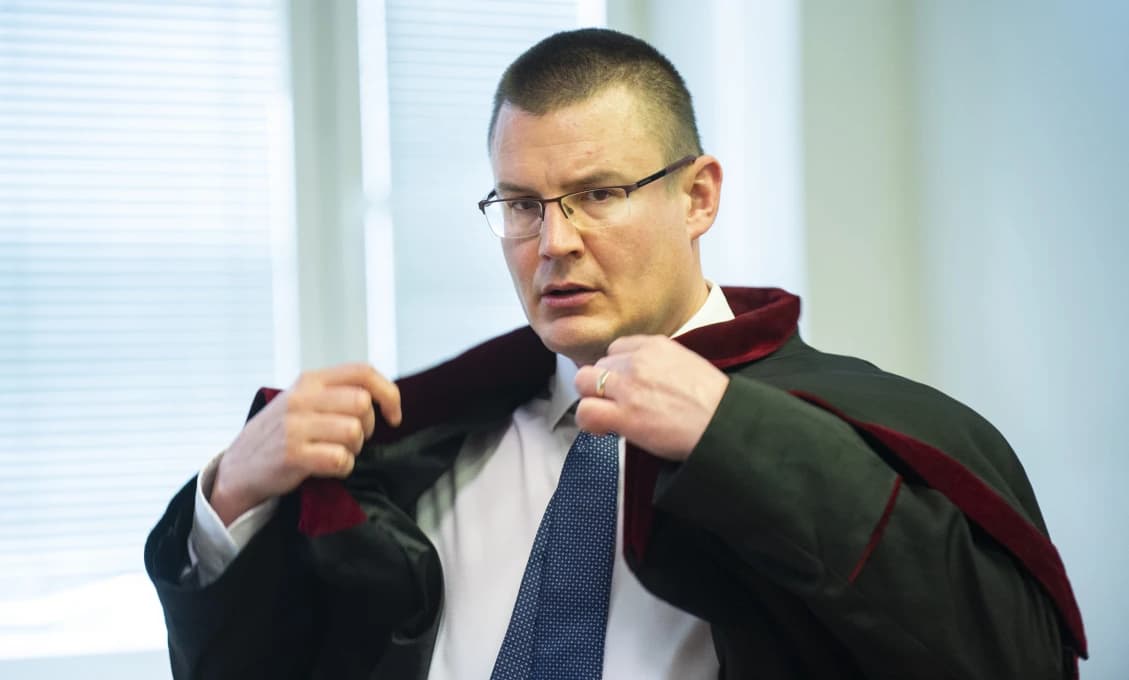 Vyšetrovateľ obvinil prokurátora Šúreka, bývalého šéfa NAKA Daňka a vyšetrovateľov Čurillu a Ďurku