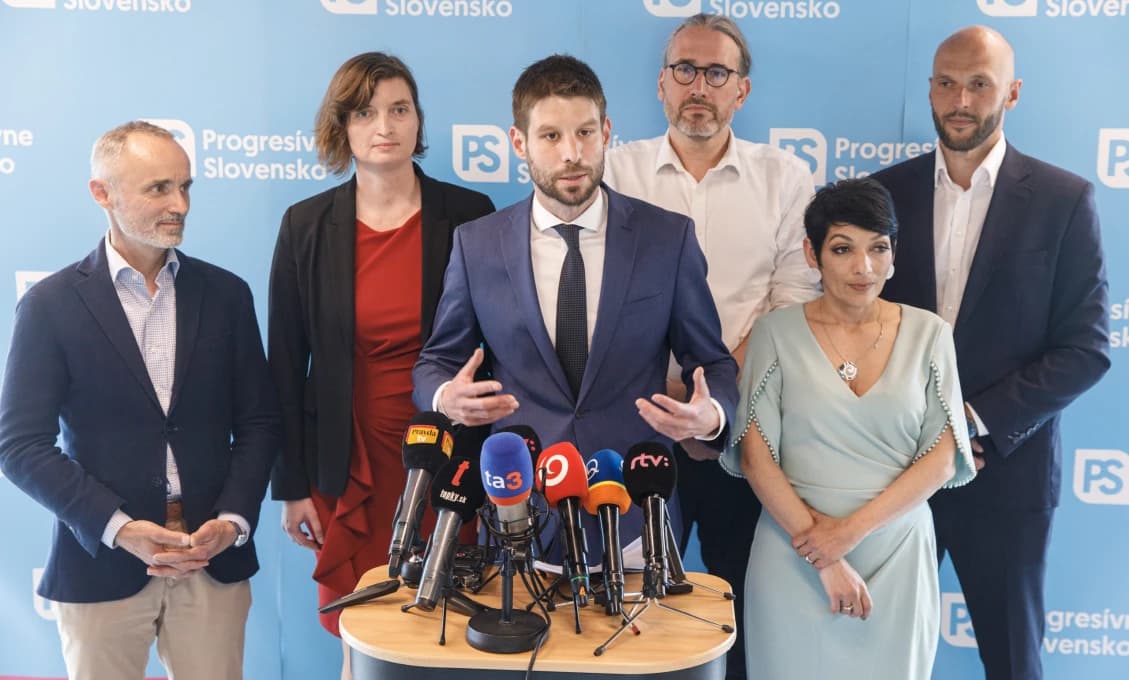 Hlas ľudu: VAROVANIE! Ak vás doma prepadnú cudzí ľudia, nemusia to byť svedkovia Jehovovi
