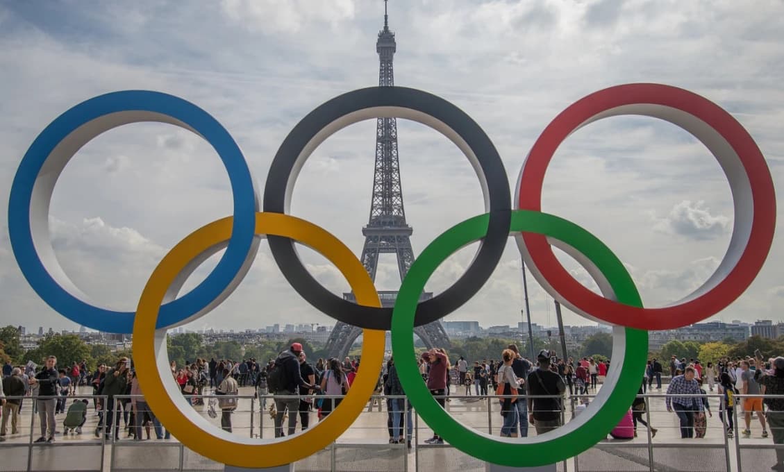 Vatikán dal bodku za úvodným ceremoniálom v Paríži. Neskoro, ale predsa