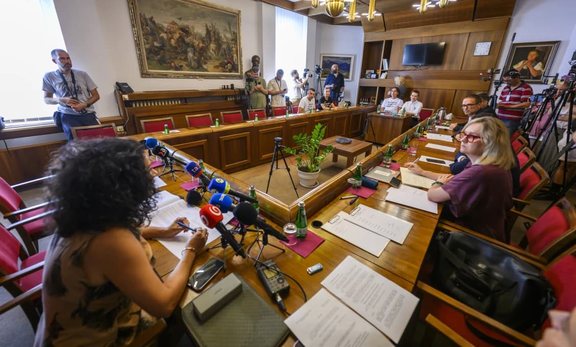 Výbor o situácii v kultúre nerokoval, neprišiel dostatok poslancov