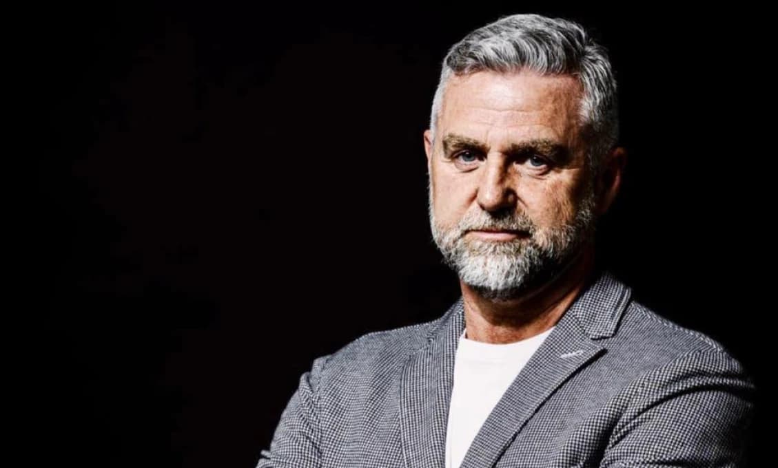 Gašpar kopol do osieho hniezda. Zrejme nevyletí len Šimečka