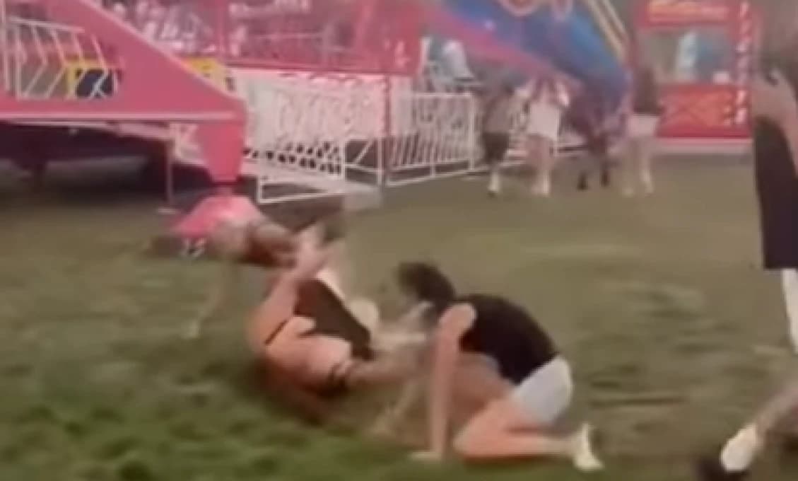 Klokočinský jarmok ako Slunce, seno a pár kopancov (VIDEO)