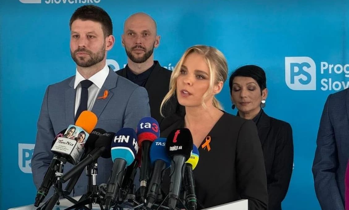 Simečkovci majú nový front - zúfalo pália po Gašparovi