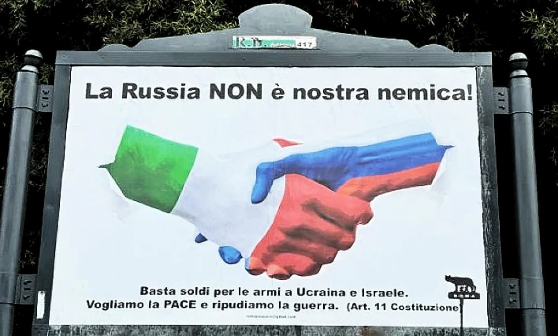 Taliansko zaplavili bilbordy "Zastavte" dodávky zbraní Ukrajine!
