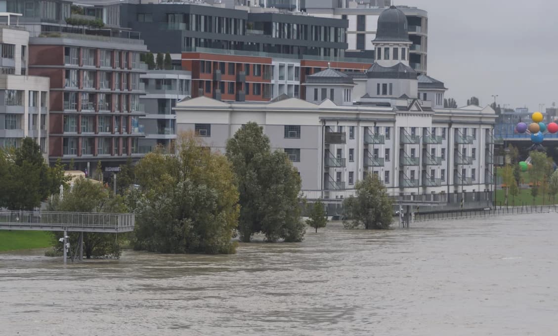 Bratislava v krízovom stave, Devínska Nová Ves evakuovaná!