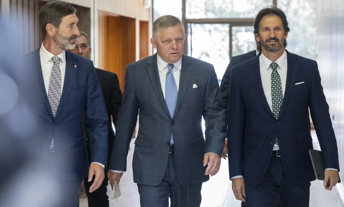 Smer-SD valcuje konkurenciu. Kto by zostal pred bránami parlamentu?