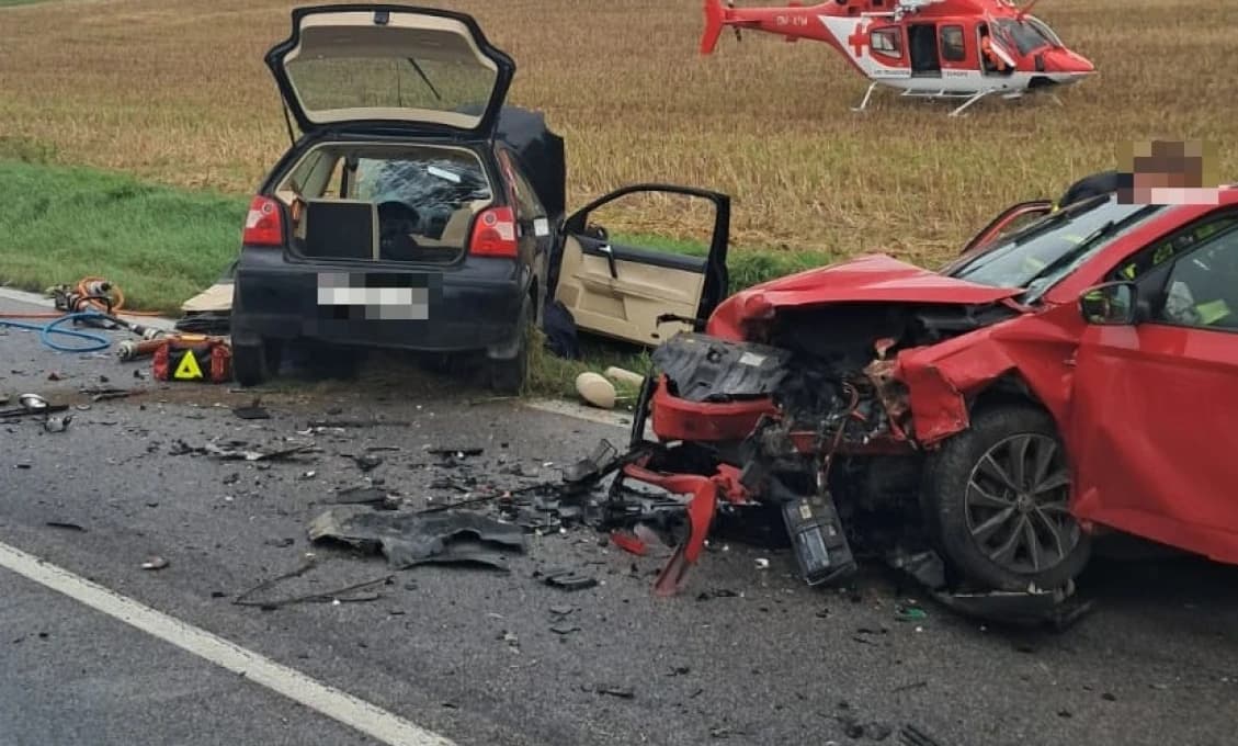 Pri výbuchu vozíka s ohňostrojom na indickom náboženskom festivale zomrelo viac ako tucet ľudí