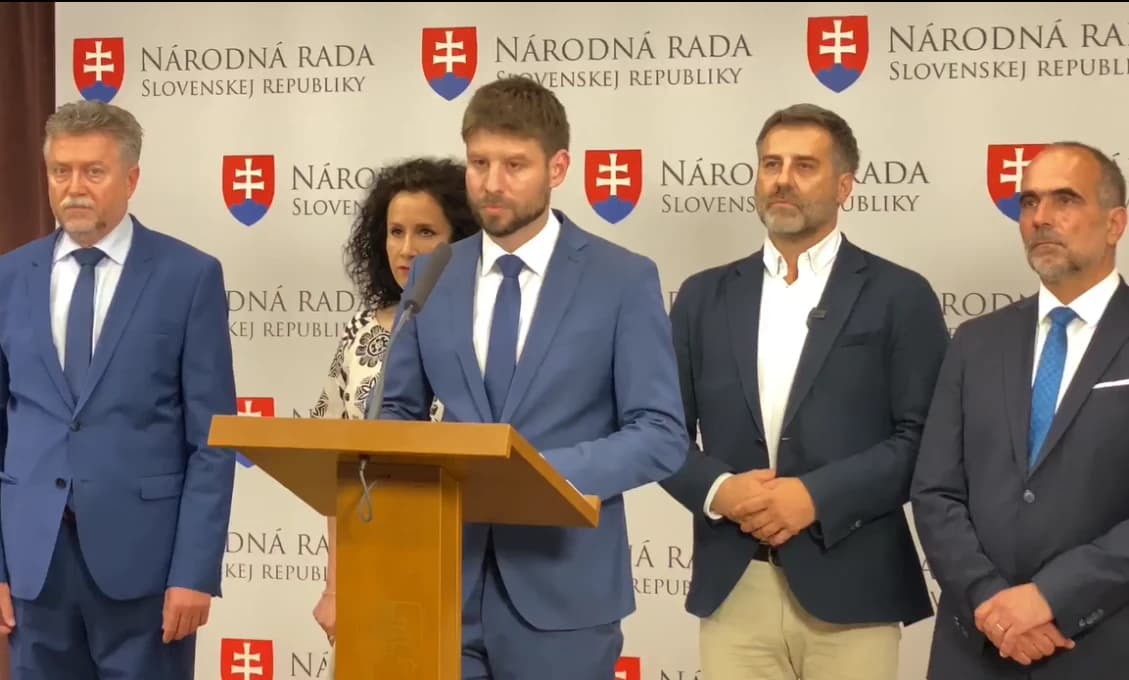 Progresívci sa buď zbláznili, alebo... no, veď sú to vlastne progresívci