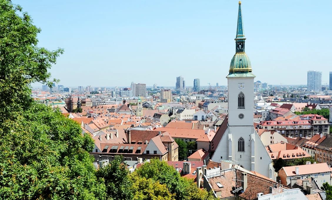 Jedna Bratislava nesmie regiónom Slovenska vnucovať výsledok volieb