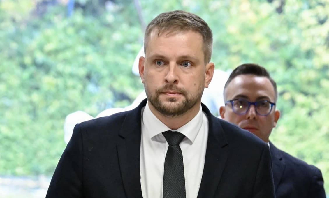 Minister Šaško reaguje na výpovede lekárov (VIDEO)