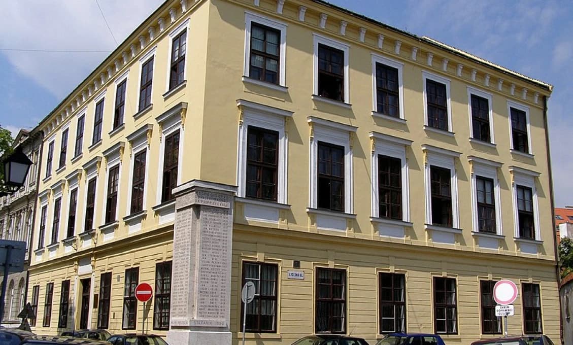 Múzeum národného obrodenia a progresívne obštrukcie