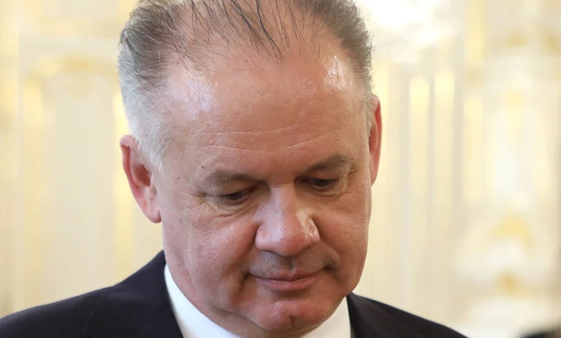 Kiska sa má ospravedlniť národu za podvod pri prezidentskej kampani