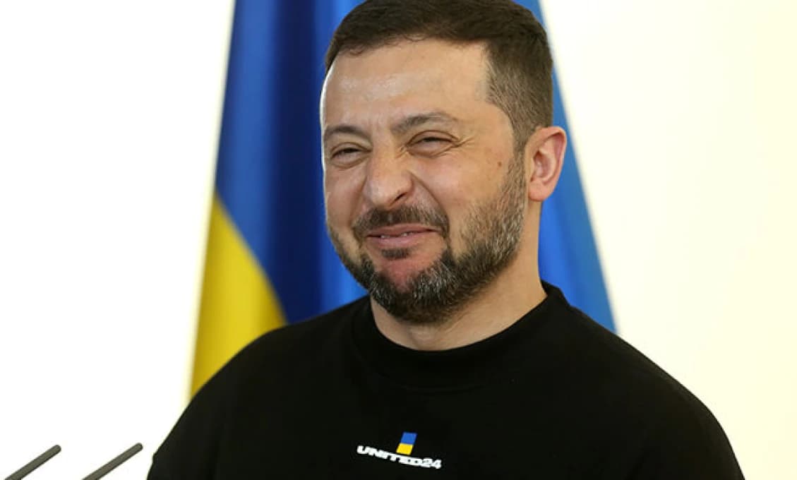PREKVAPENIE ROKA: Zelenskyj zrazu miluje Trumpa! TAKTO sa mu podlizuje