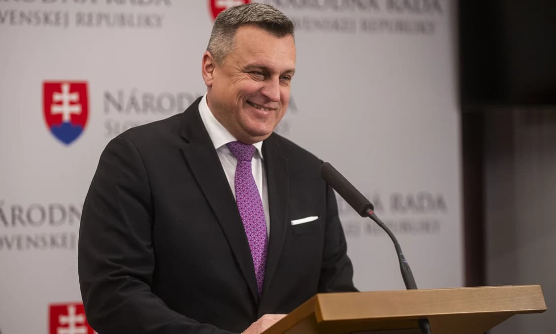 Najviac zarobil Danko. Suverénne prevalcoval všetkých politikov