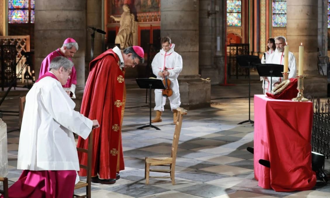 Paríž: Zvony katedrály Notre Dame zazneli prvýkrát od požiaru v roku 2019