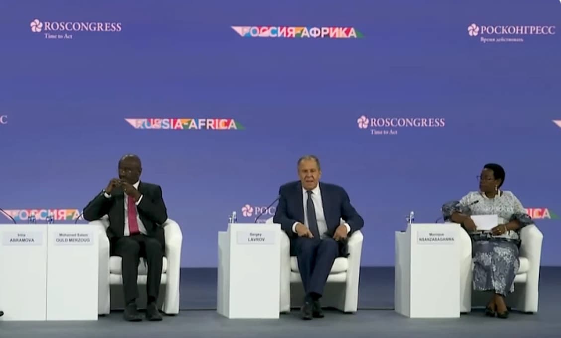 Rusko v tichosti nastupuje v Afrike