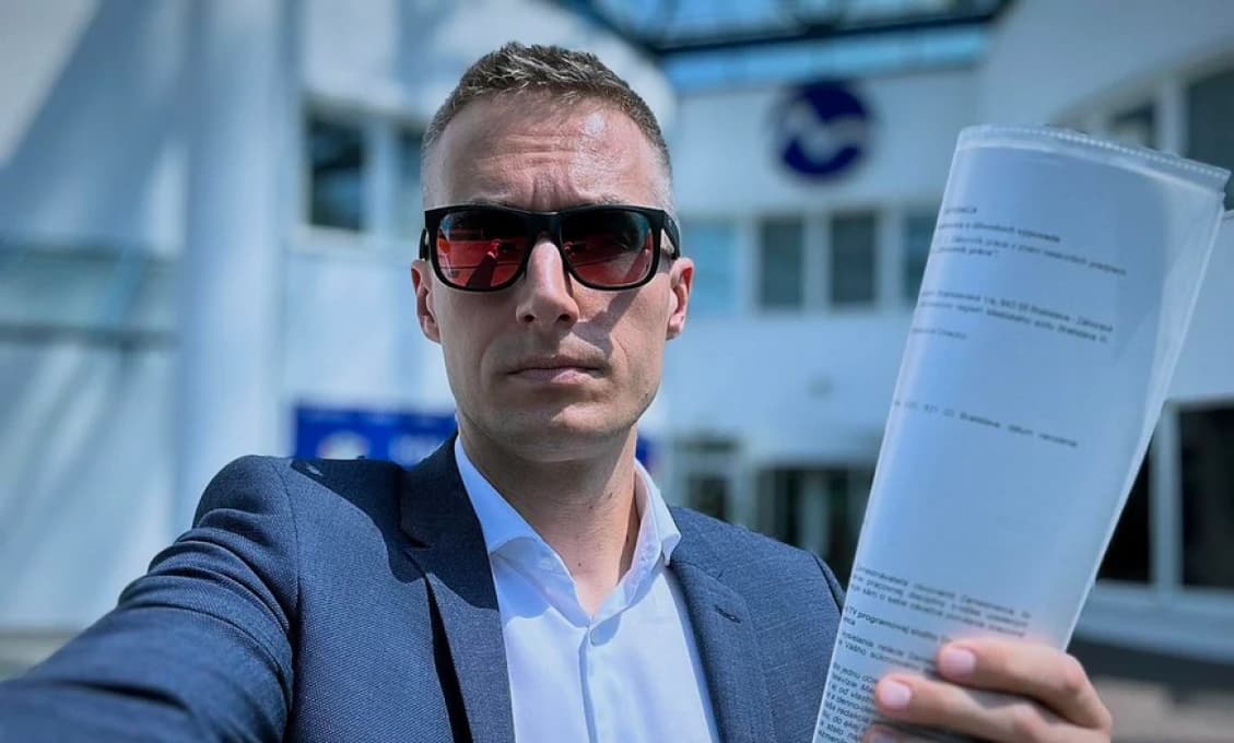 ČESI SA OZVALI! Ako je to s Kovačičovou licenciou? ODPADNETE!