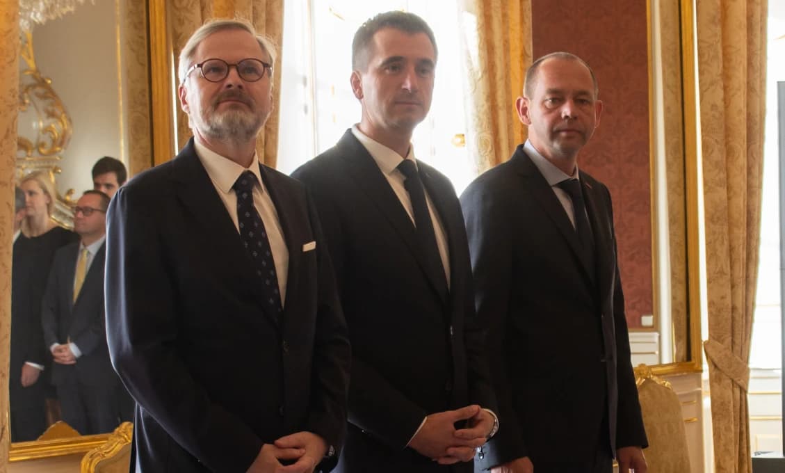 Do Česka neprúdi ropa. Český minister si kopol do Fica