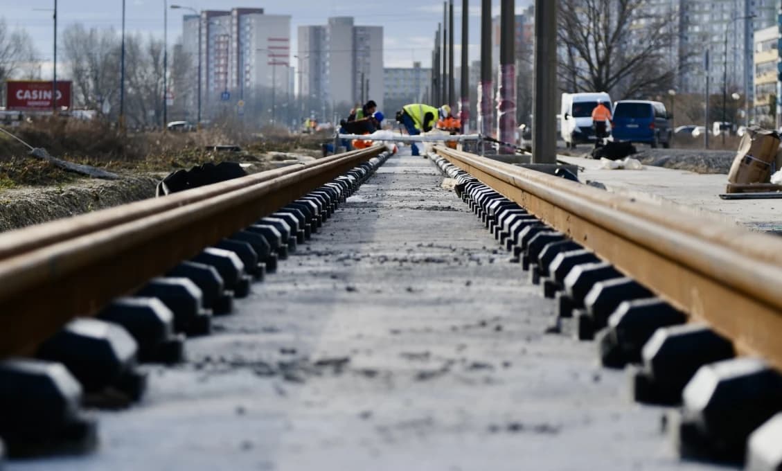 Bratislava: Prvá skúšobná električka by v Petržalke mohla prejsť 19. decembra