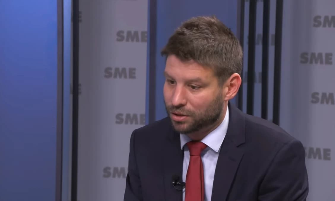 Progresívci v kríze? Šimečka nedokáže vysvetliť škandály ani ponúknuť riešenia