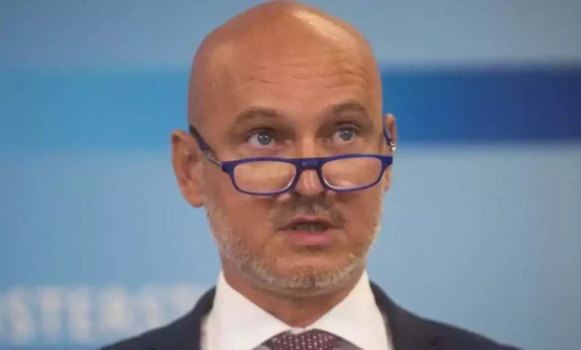 Gröhling v amoku. Fico vraj píše scenáre pre Kremeľ!