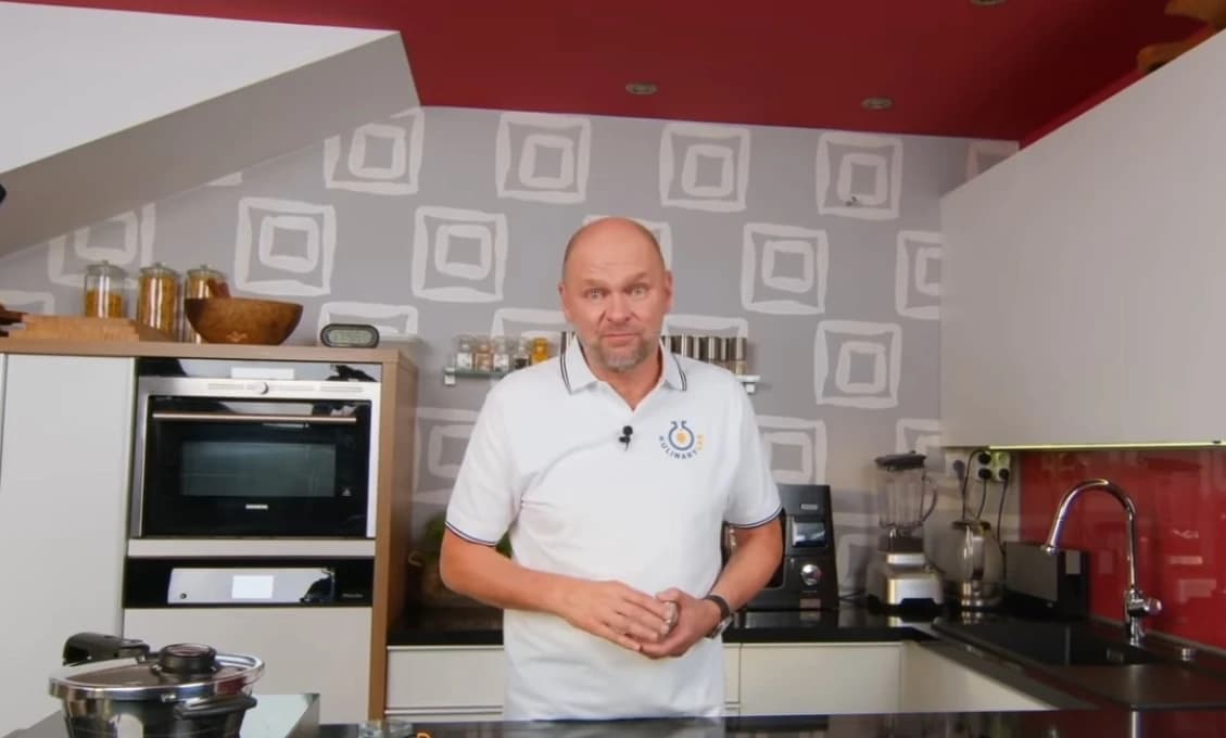 Hlas ľudu: Sulík varí, Kollár si pichá nové vlasy, a tento tu (Matovič) vešia plienky