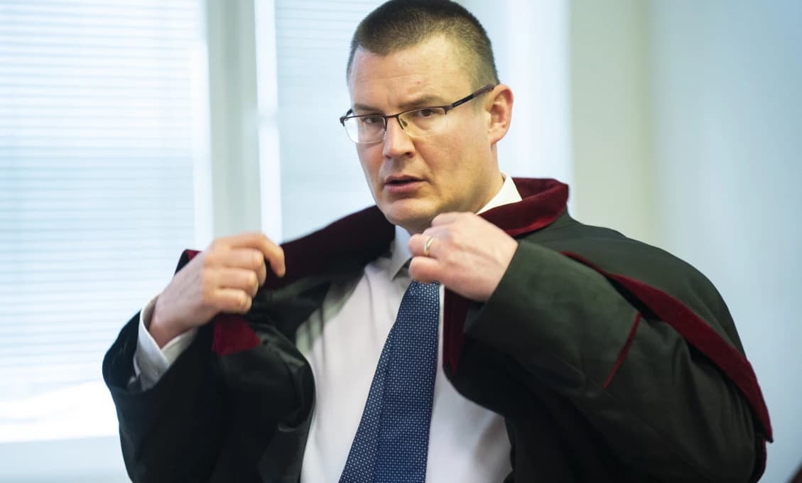 Generálny prokurátor vrátil do funkcie Michala Šúreka
