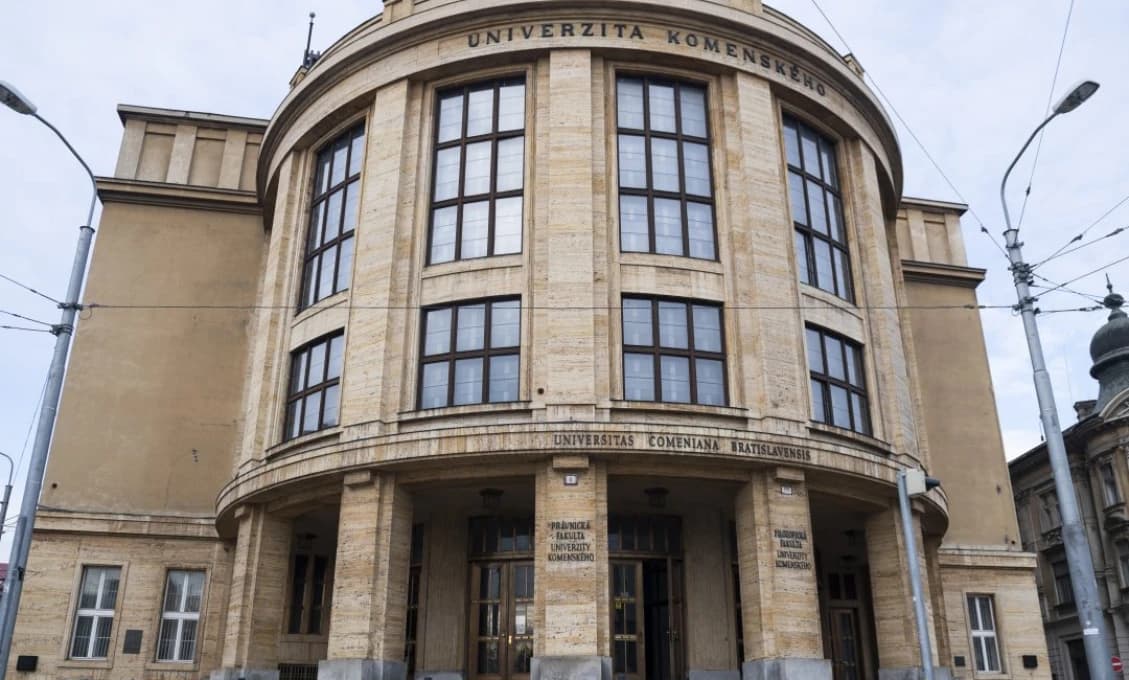 Po psychiatroch a psychológoch posielajú otvorený list premiérovi aj zástupcovia akademickej obce