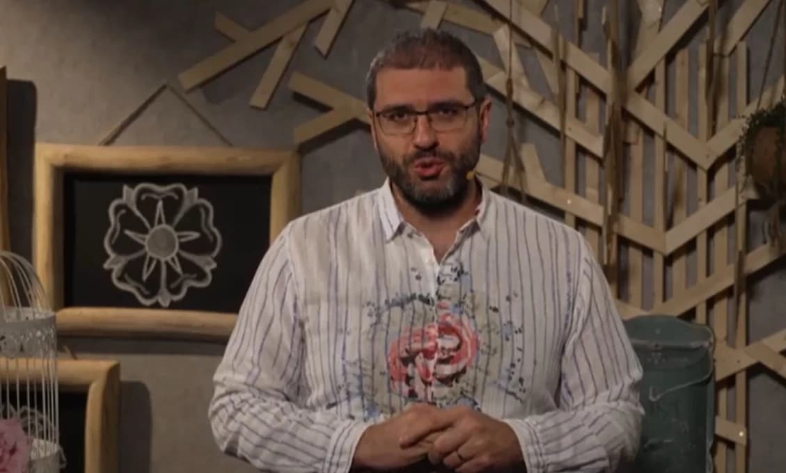 Moderátor katolíckej televízie zaútočil na vládu! Čo na to Cirkev?
