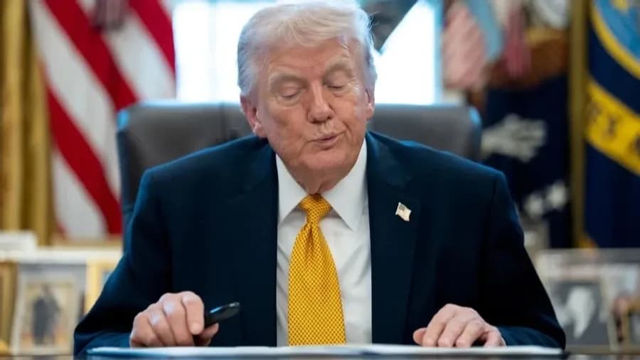 TRUMP ZRUŠIL SANKCIE VOČI RUSKU!
