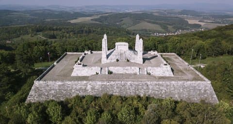 Mohyla generála M. R. Štefánika má 98 rokov