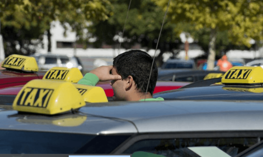VYDIERANIE KONČÍ! Bratislavské letisko už zasahuje proti "taxi-mafii"