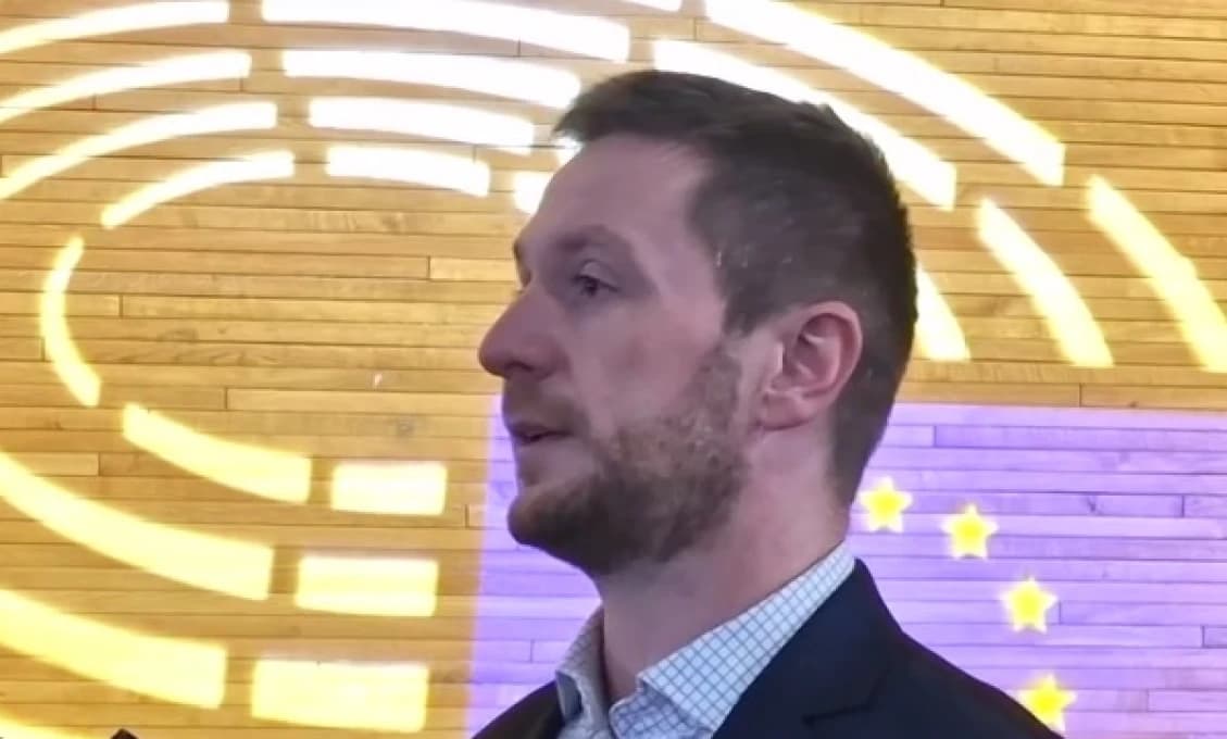 Nastúpil Trump a Európe zvoní budíček (VIDEO)