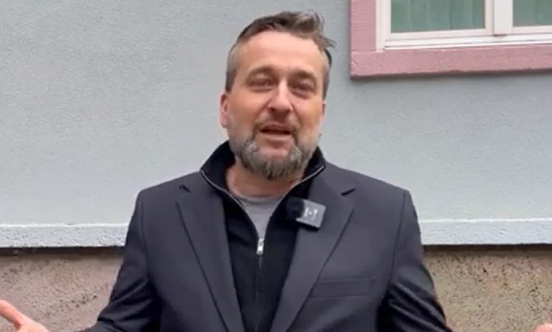 Poznám Inter Miláno, internacionálu, ale "intersex"...?