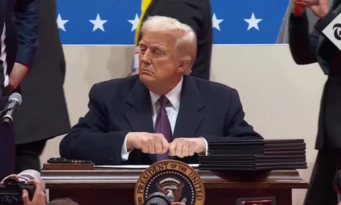Začal sa útok na Trumpa