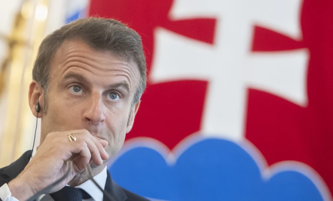 „Šialenstvo.“ Macronovo rozhodnutie o mimoriadnom summite vyvolalo vo Francúzsku pobúrenie